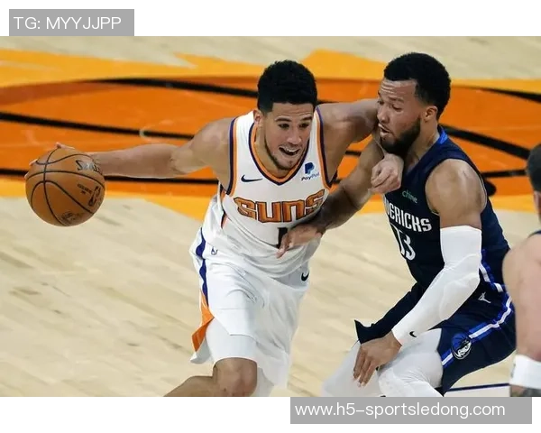 邹阳第二节狂飙18分半场8投全中三分4中4展现超强状态